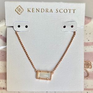 kendra scott Pattie Pendant Necklace In Rose Gold